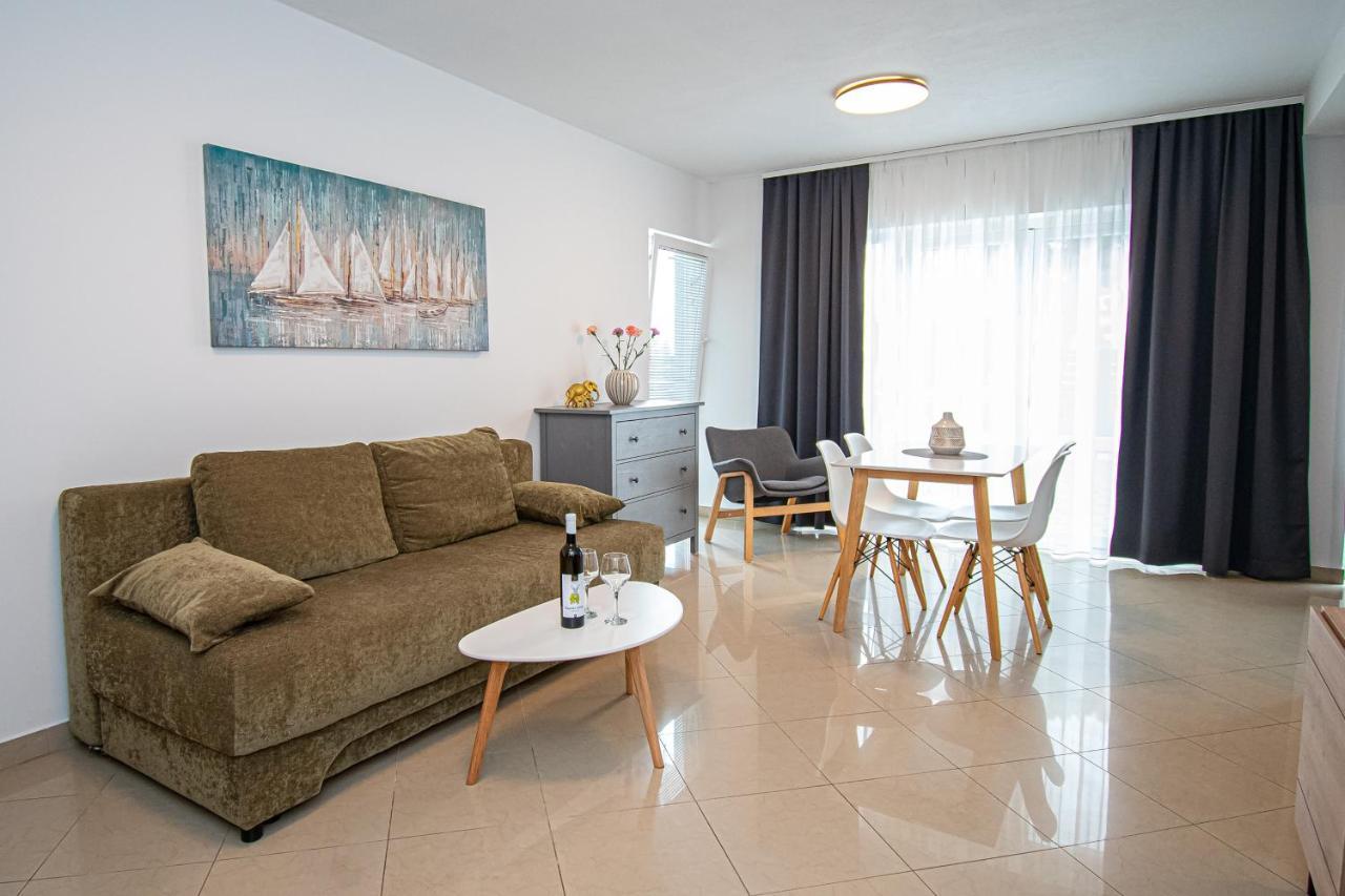 Beachfront Apartments Gabine Kaštela Exterior foto