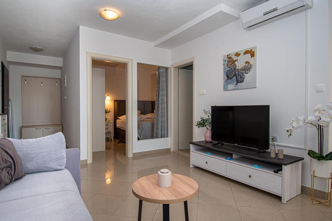 Beachfront Apartments Gabine Kaštela Exterior foto