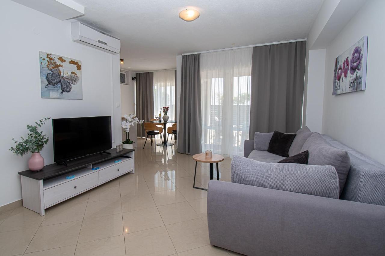 Beachfront Apartments Gabine Kaštela Exterior foto